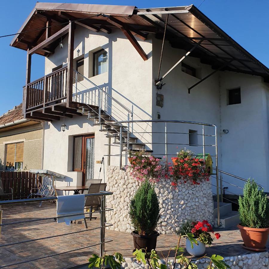 Апартаменти Casa Orsi Турда Екстер'єр фото